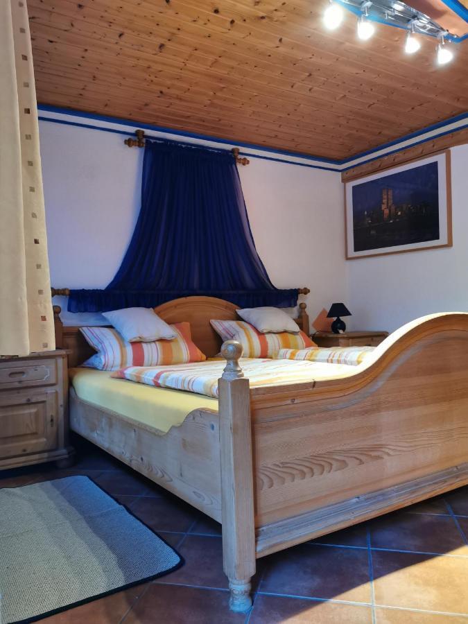 Gaestezimmer Reitinger Siegenburg Exterior photo